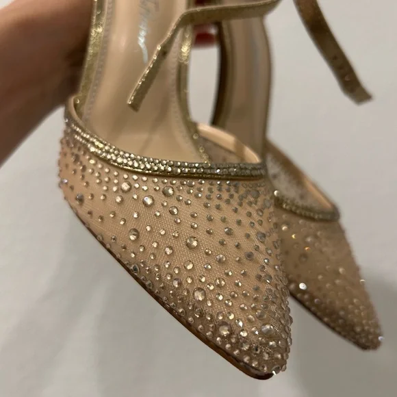 Betsey Johnson Gold and Tan Slingback Heels - Picture 9 of 11